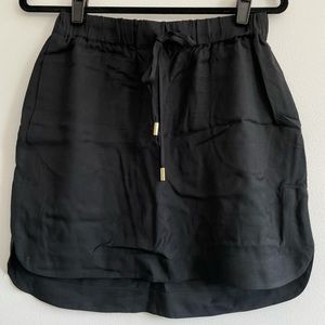 banana republic black skirt with pockets